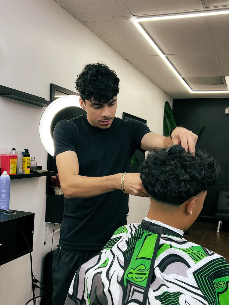Chris, barber at Studio 14